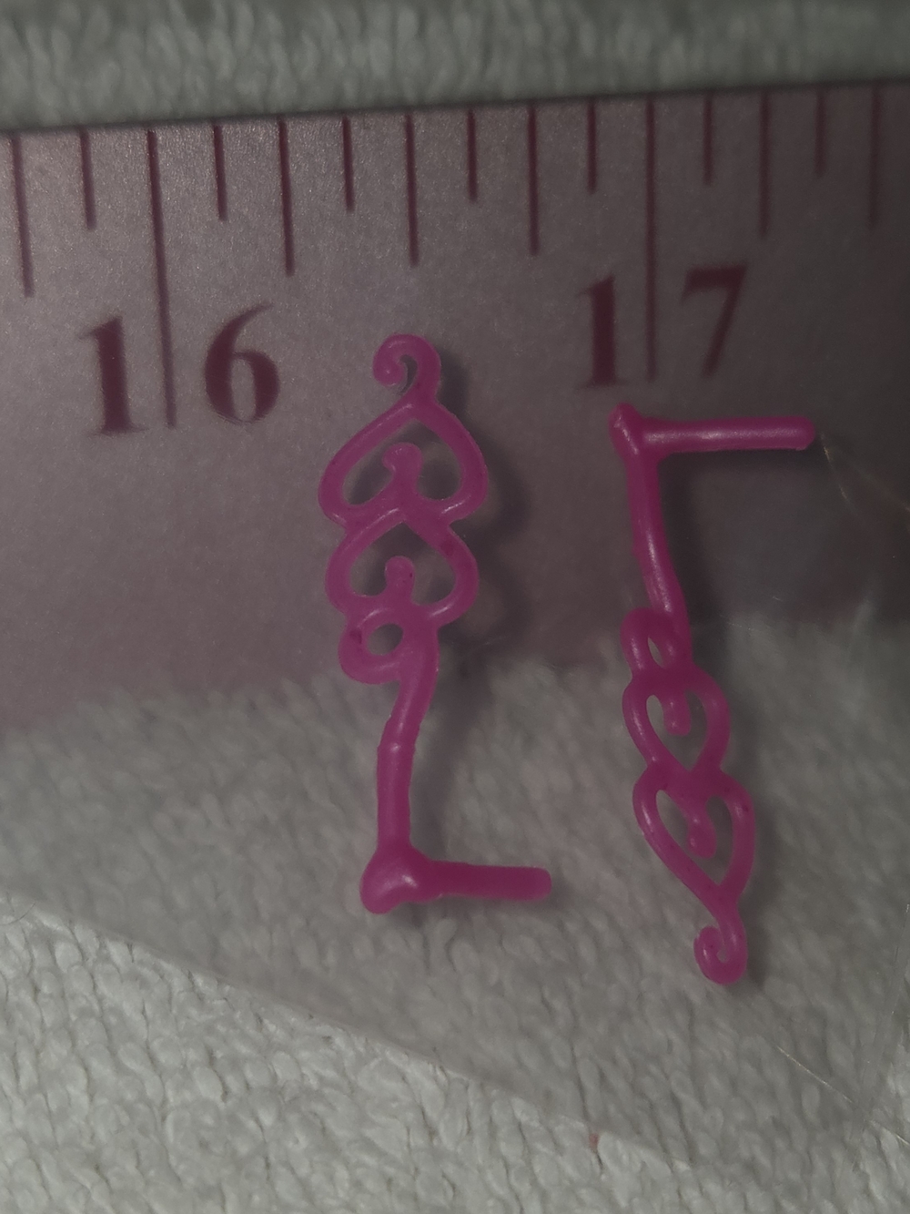 Mattel Monster High Draculaura Sweet 1600 Pink Earrings